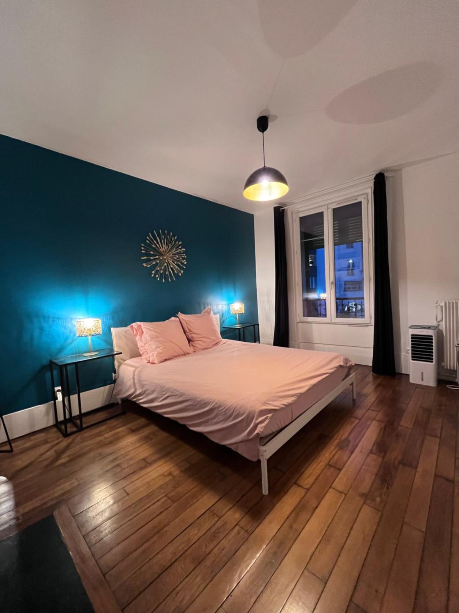 Paris Eiffel Flats Apartment Exterior photo
